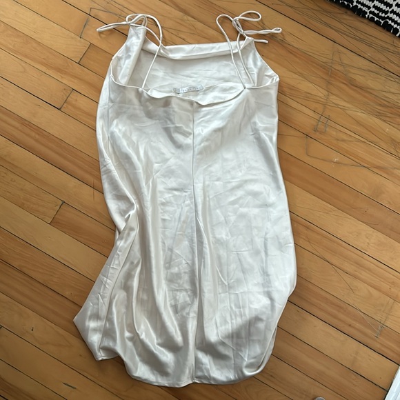 Zara home beige dress - Picture 3 of 3